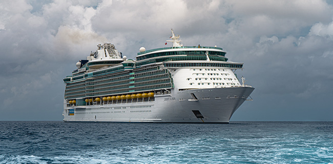 Big Cruise on the sea