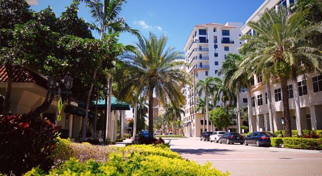 Which city is better to live in, Boca Raton or Orlando?