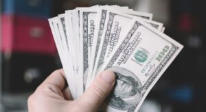 HOW MUCH DOES IT COST TO RENT A LIMO FOR A NIGHT