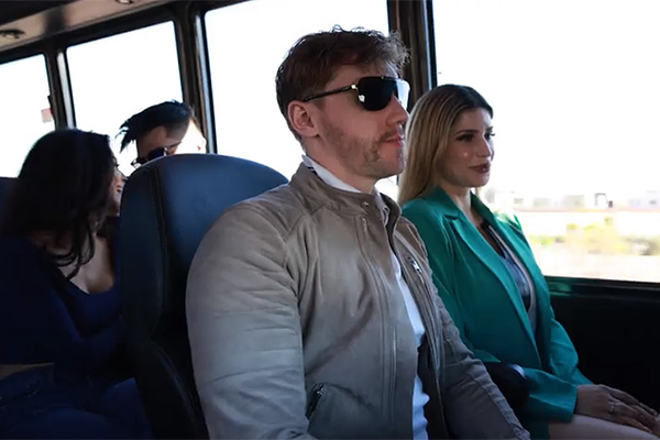 Luxury Bus Service for Tours