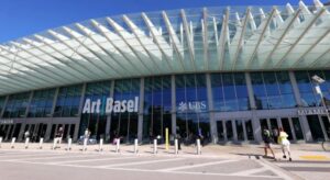 Visit the Art Basel 2024 Galleries with a Chauffeur-Driven Limousine Service